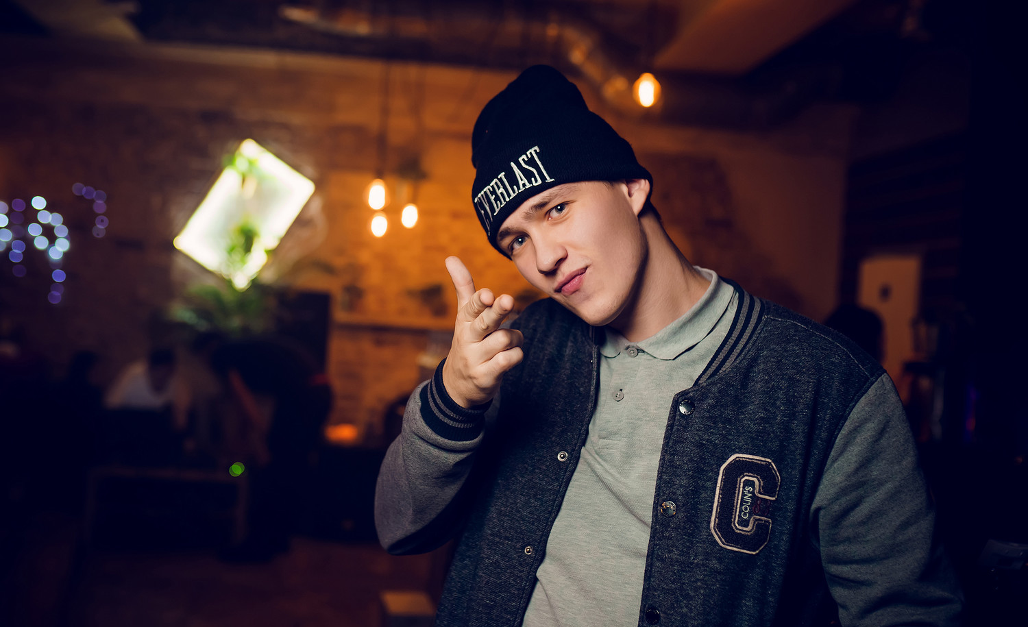 Зек рэп круг. Клипы михаила круга. Майк крюгер chemodan. Круг рэп. Круг рэп.